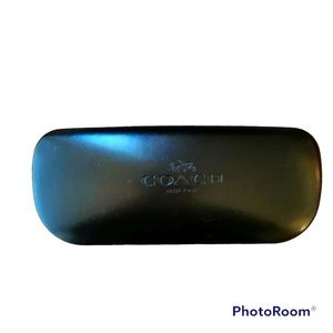 🍄 Coach Glasses Case